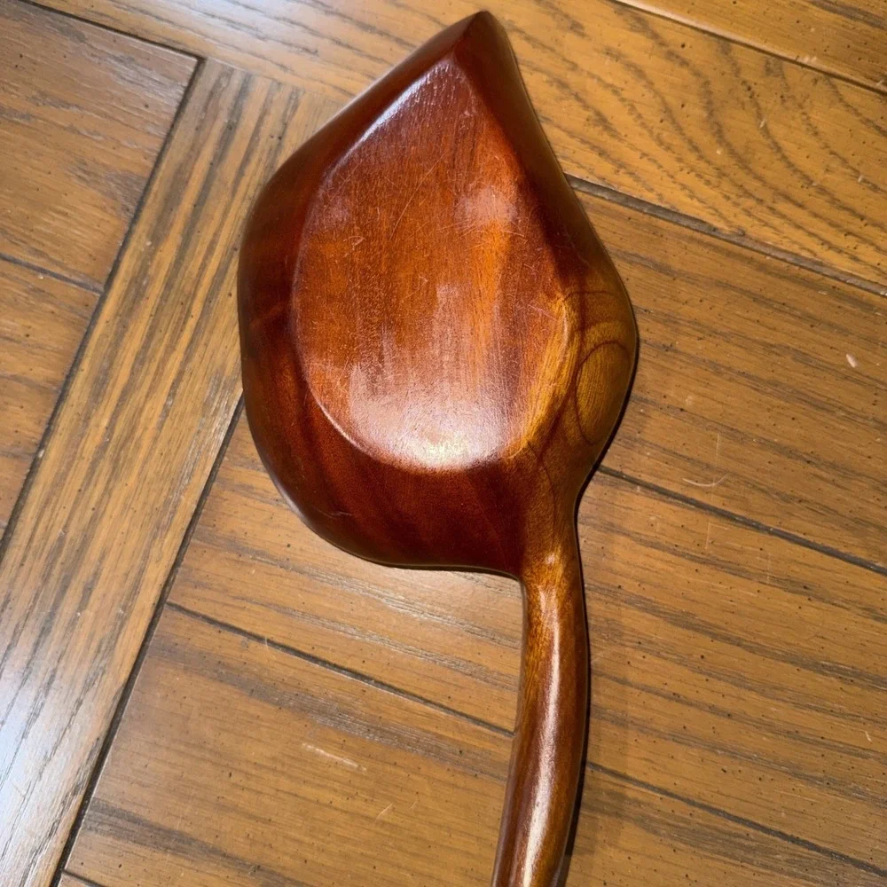 Hand‑Carved Monkeypod Leaf‑Shaped Wooden Bowl 10
